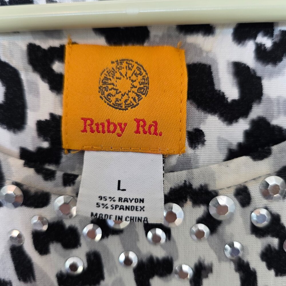 Ruby Rd. Women’s Leopard Ombre Tunic Top – Size Large - Picture 3 of 3
